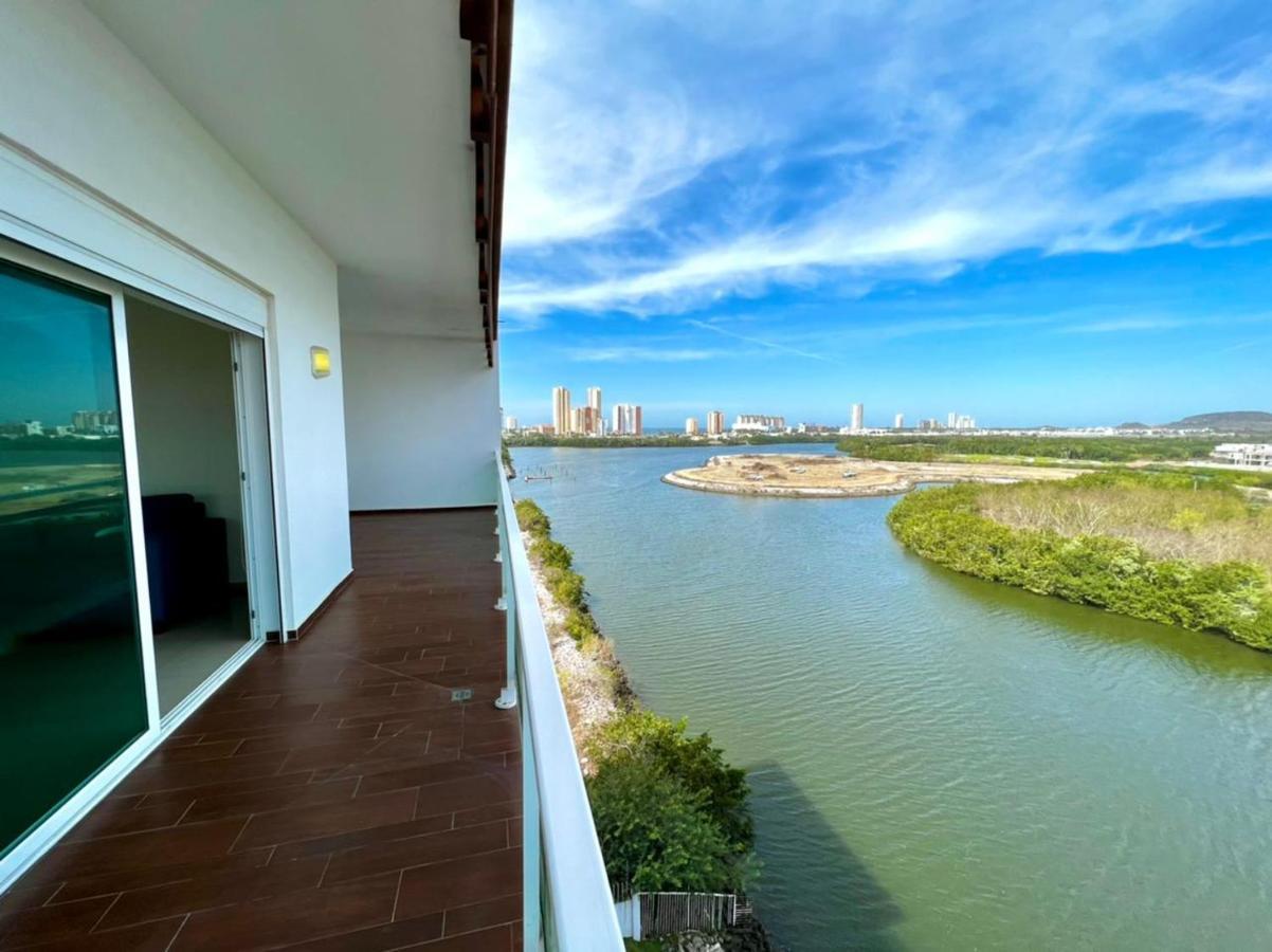 Apartamento Pacifika 7007 con vista panorámica a la marina Mazatlán Exterior foto